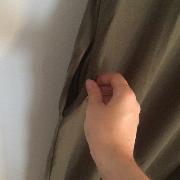 Relaxed Green T-Shirt Dress with Pockets - Picture 4 of 5